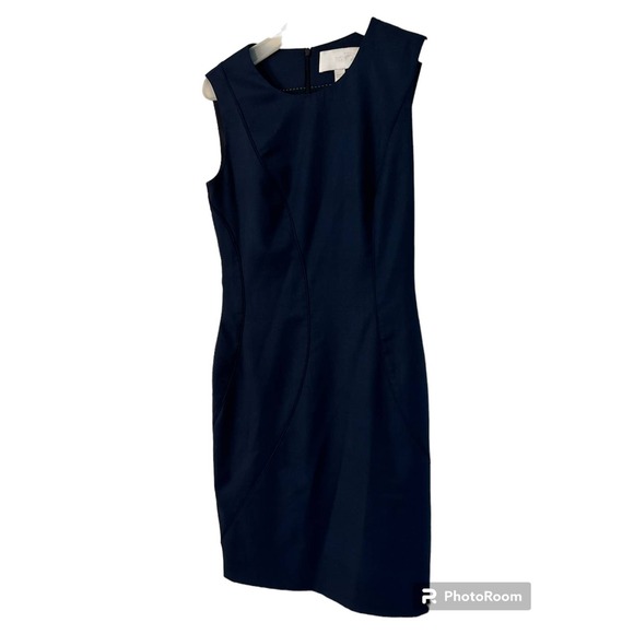 Hugo Boss Stretch Wool Blend Round Neck Sleeveless Sheath Dress SZ 4
